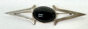 lot 210A image: Vintage Sterling Silver and Onyx Art Deco Brooch  Pin