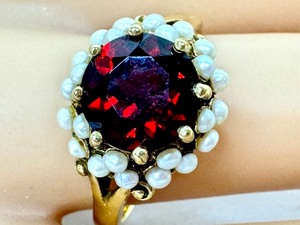 lot 212 image: Sterling Silver and Garnet Ring