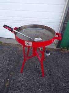 lot 4 image: Fire X Disk Steel Propane Wok