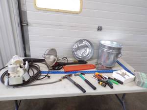 lot 55 image: Assorted Tools and Lights Lot