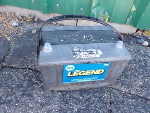 lot 60 image: Napa Legend Battery