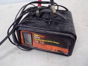 lot 69 image: Everstart Battery Charger