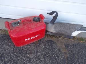 lot 70 image: Marine Gas Tank and Goose Decoy