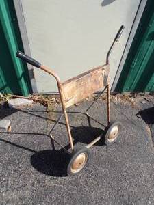 lot 72 image: Fold Up Outboard Motor Cart  Stand