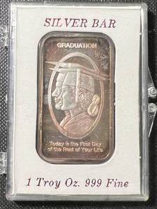 1 TROY OZ .999 FINE SILVER GRADUATION BAR IN CASE