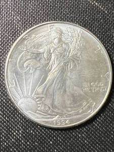1994 AMERICAN SILVER EAGLE 1 TROY OZ .999 FINE SILVER