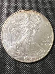 2001 AMERICAN SILVER EAGLE 1 TROY OZ .999 FINE SILVER