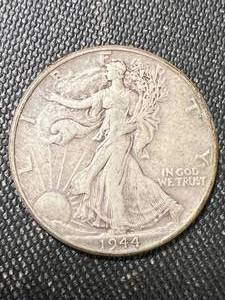 1944 US WALKING LIBERTY HALF DOLLAR