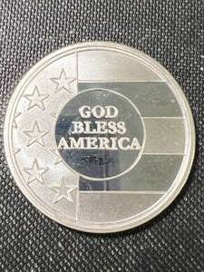 1 TROY OZ .999 FINE SILVER GOD BLESS AMERICA ROUND