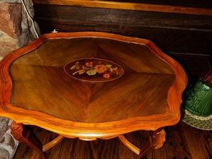 lot 9 image: Antique Side Table With Floral Inlay And Removable Glass Top Measuring 27 X 21 X 19