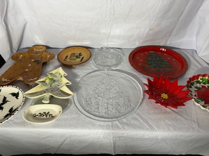lot 61 image: Variety Of Holiday Serving Plates, Including A Yule Tide Plate Stumer First Edition Lb Original By Pennsbury Pottery Hand Painted 1970 Angel Plate
