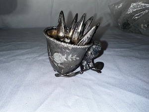 lot 66 image: Silver Plated Cup With Corn Cob Holders