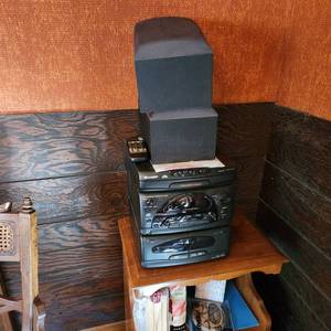 lot 30 image: Sharp Three Disc Rotary Changer Mini Component System CD C2600 Full Logic, Double Cassette Deck With Speakers, Remote And Manual