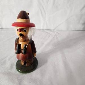 lot 47 image: Vintage MSR Smoker Incense Burner Wood Figure Woodsman With Binoculars And Backpack Measuring 5 Inches Tall