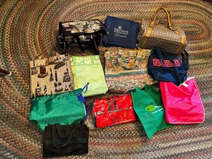lot 105 image: Variety Of Miscellaneous Bags As Seen In Photo