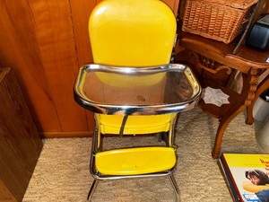 lot 118 image: Vintage Metal Highchair With Tray And Footrest In Yellow In Very Good Condition