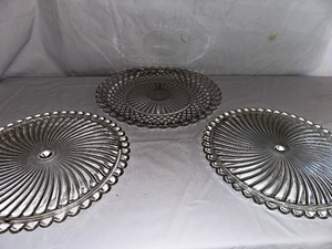 lot 125 image: Three Glass Serving Platters
