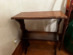 lot 174 image: Vintage Magazine Rack Table Measuring 21 x 10 x 24