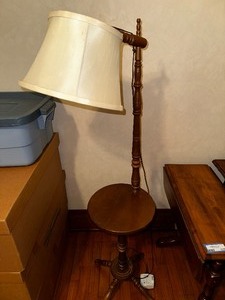 lot 176 image: Vintage Oak Side Table with Table Lamp and Shade Measuring 52 tall