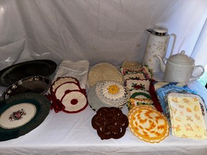 lot 180 image: Vintage Crocheted Potholders, Trivets, and Coffee Pot