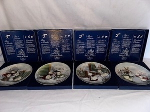 lot 191 image: Set of Four Royal Tettau Porcelain Christmas Plates