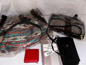 lot 200 image: Variety of New Totel Bags and Cross Body Purses