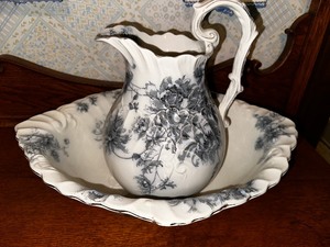 lot 210 image: Antique Ironstone Water Basin and Pitcher