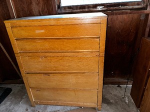 lot 402 image: MCM Vintage Dresser Measuring 38 X 20 X 47
