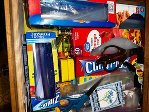 lot 257 image: Lot Of Plastic Wrap, Ziploc Bags, Reynolds Oven Bags As Seen In Photo