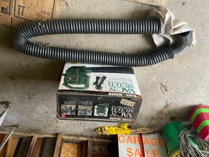 lot 414 image: Black And Decker Vac NMulch Blower Vacuum