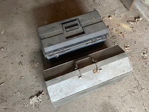 lot 454 image: Toolboxes