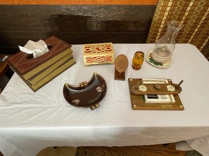lot 227 image: Variety Of Home Decor