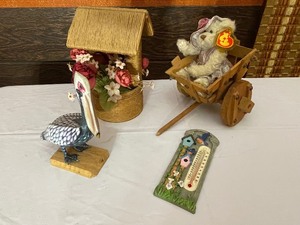 lot 235 image: Variety Of Home Decor, Including Victorian Ty Beanie Baby