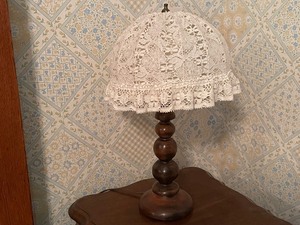 lot 248 image: Vintage Wood Lamp Measuring 18 Inches Tall