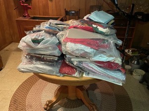 lot 327 image: Large Lot of Fabric for Quilting and Crafting