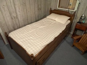 lot 348 image: Vintage Twin Wood Bed with Pull out trundle
