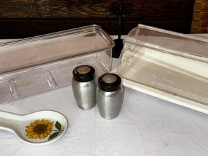 lot 300E image: Various Kitchen Items