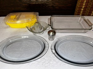 lot 275 image: Glass Baking Dish and Clear Glass Serving Platters