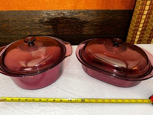 lot 280 image: Vintage Corning Ware Vision Cranberry Dutch Oven Pot Casserole and Roaster