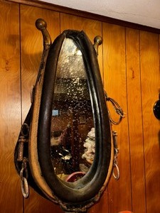 lot 371 image: Horse Collar Mirror Vintage