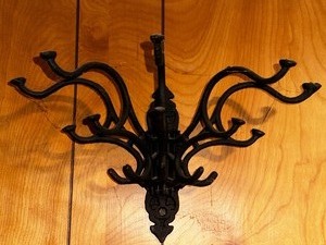 lot 373 image: Cast Iron Victorian Folding Hat and Coat Wall Hook