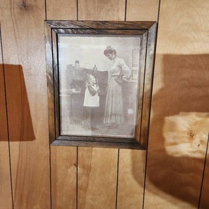 lot 318 image: Antique R. Hendrickson Framed Print
