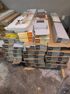 lot LOT-9-BLINDS image: Window Blinds and Slats