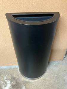 Half Round Covered Garbage Can