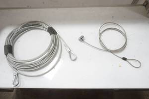 lot 254 image: cable ties