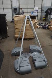 lot 92 image: telescopic water base with sky pole adapter