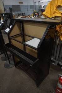 lot 104 image: display case