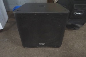 lot 114 image: QSC speaker