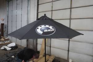 lot 124 image: umbrella