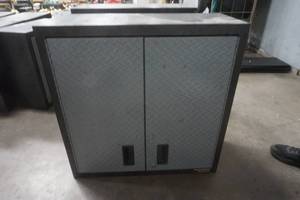 lot 229 image: Gladiator storage box